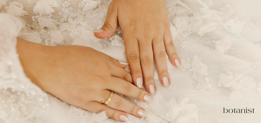 5 Wedding Nail Ideas for Brides and Bridesmaids